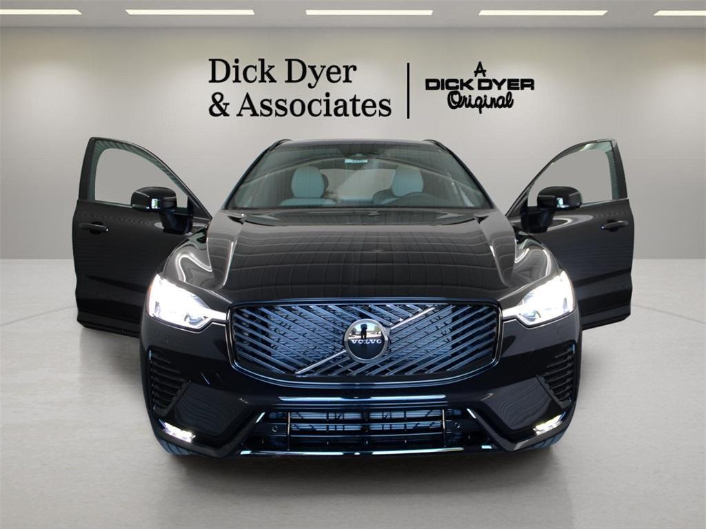 new 2026 Volvo XC60 car, priced at $55,635