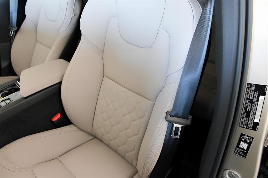 new 2026 Volvo XC60 car, priced at $57,985