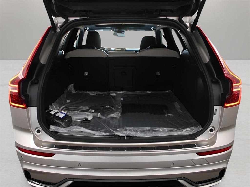 new 2026 Volvo XC60 car, priced at $57,985
