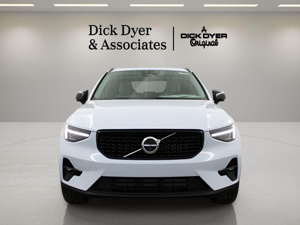 new 2026 Volvo XC40 car, priced at $50,260