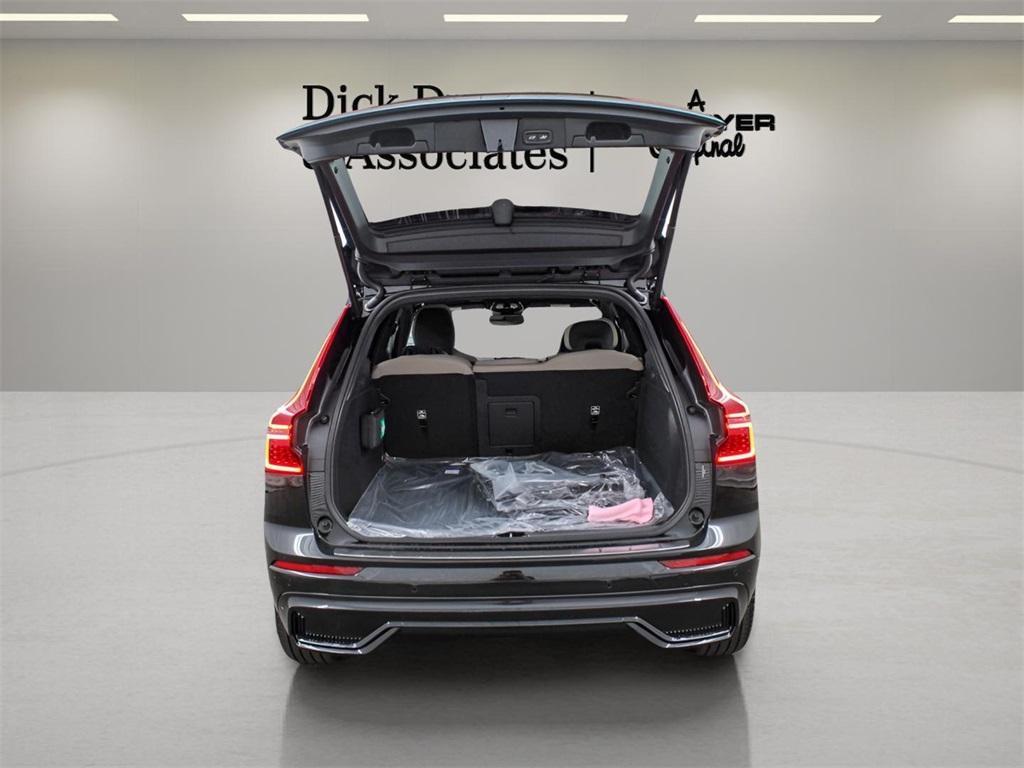 new 2026 Volvo XC60 car, priced at $54,380