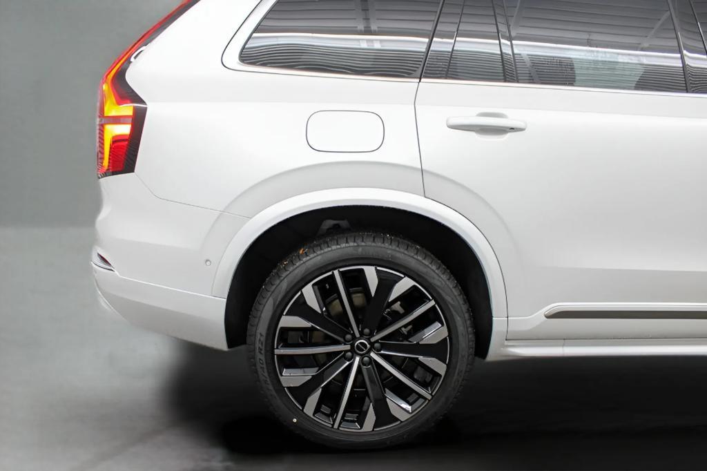 new 2026 Volvo XC90 car, priced at $77,495