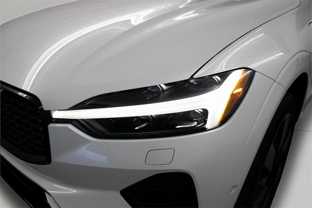 new 2025 Volvo XC60 Plug-In Hybrid car, priced at $66,235