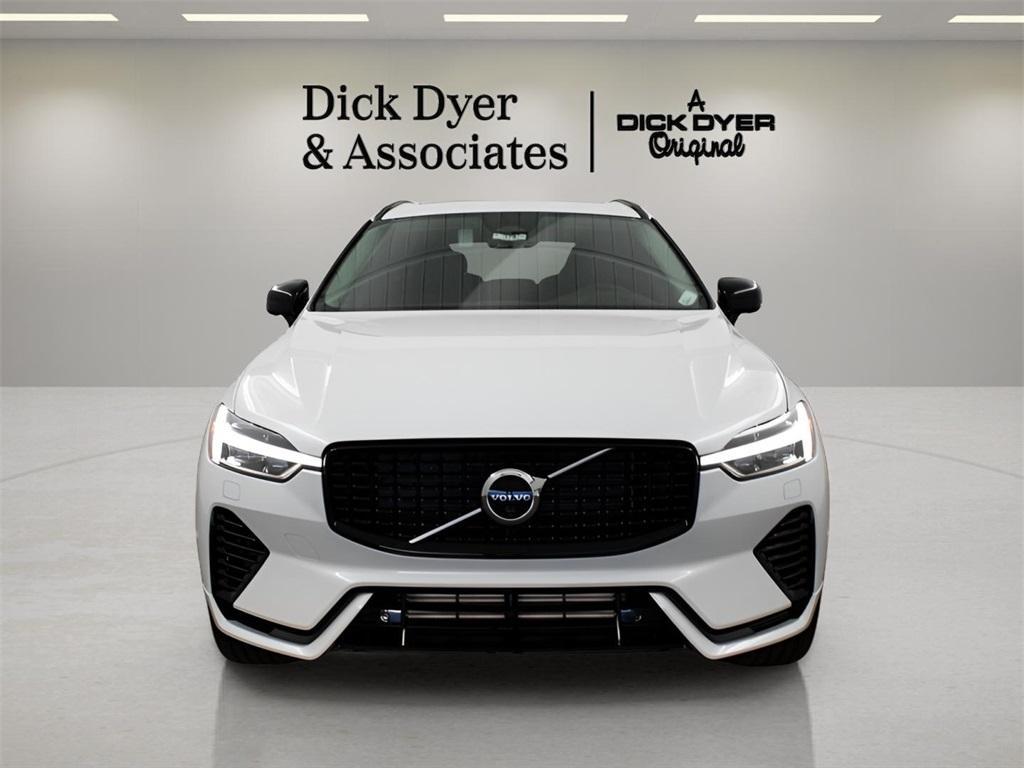 new 2025 Volvo XC60 Plug-In Hybrid car, priced at $66,235