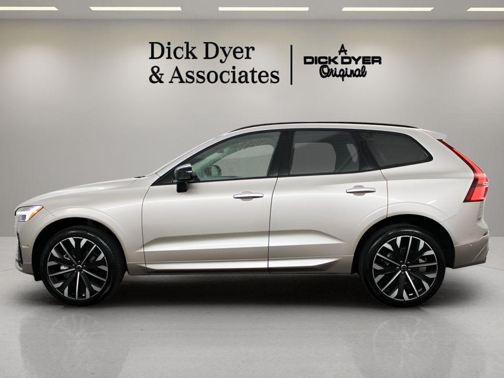 new 2026 Volvo XC60 car, priced at $64,055