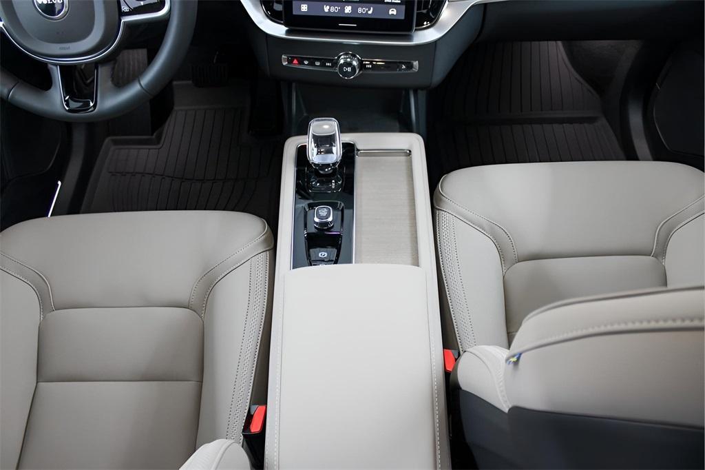 new 2026 Volvo XC90 car, priced at $71,825