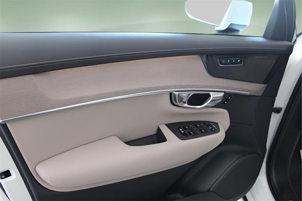 new 2026 Volvo XC90 Plug-In Hybrid car, priced at $81,875