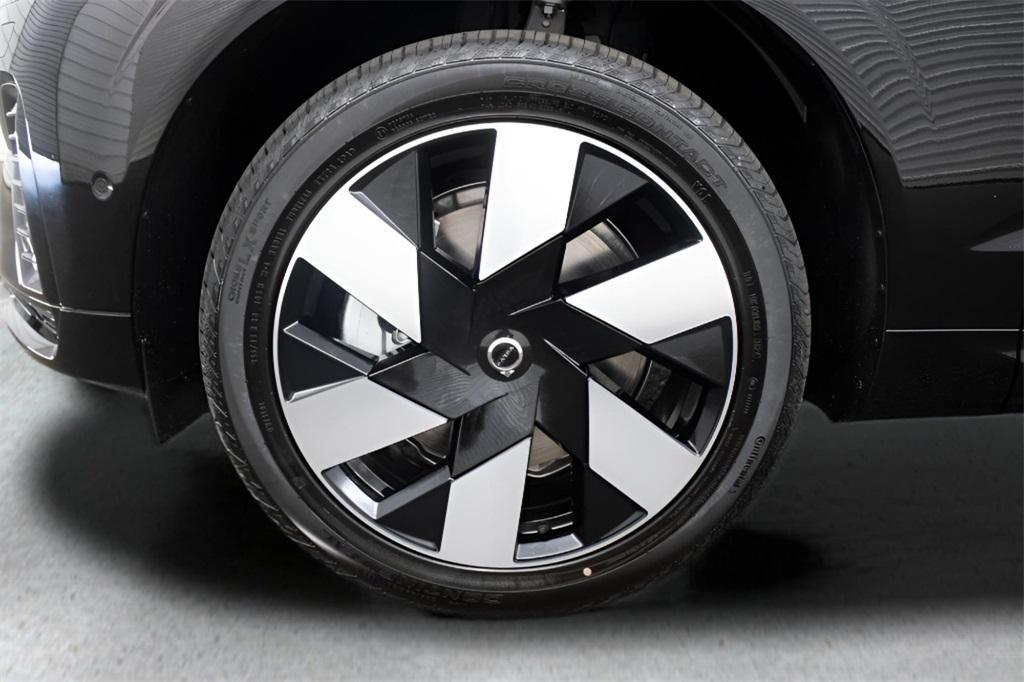 new 2025 Volvo XC60 Plug-In Hybrid car, priced at $66,235