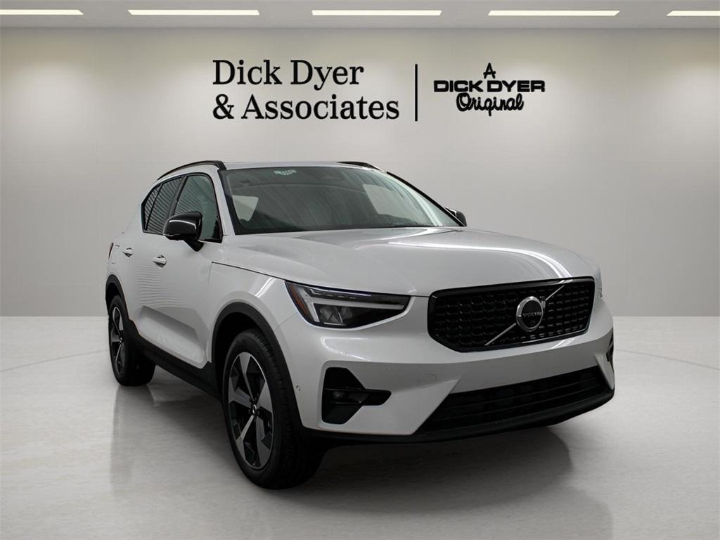 new 2026 Volvo XC40 car, priced at $47,845