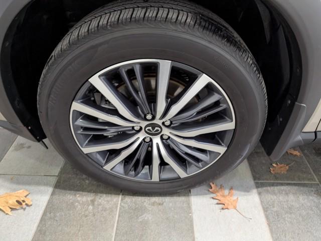 used 2025 INFINITI QX60 car, priced at $47,498