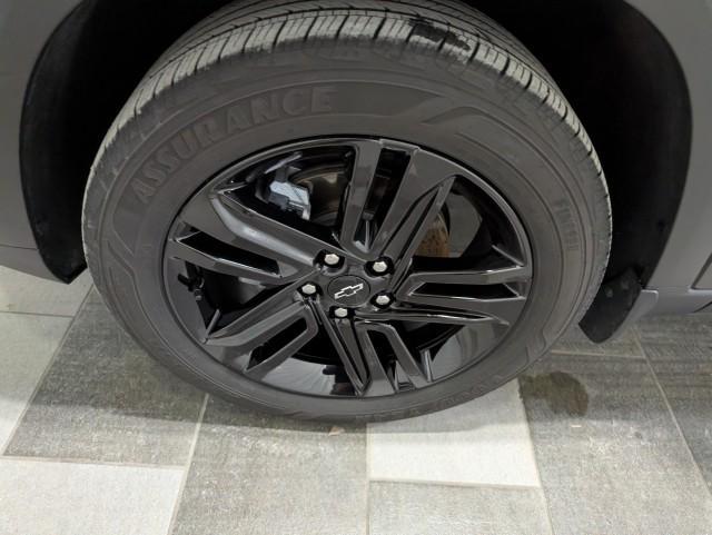 used 2025 Chevrolet Trax car, priced at $24,998