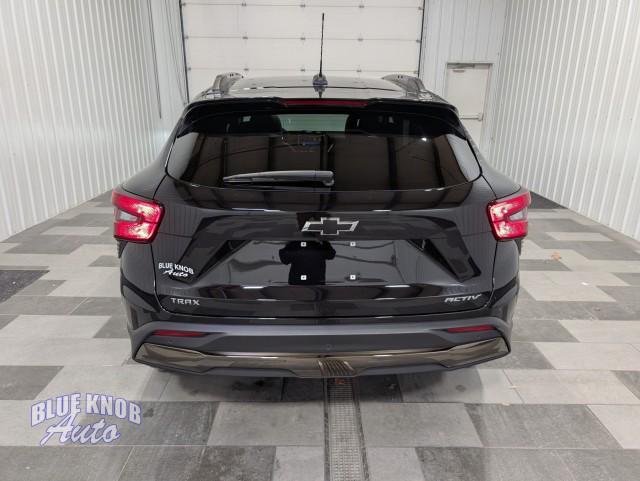used 2025 Chevrolet Trax car, priced at $24,998