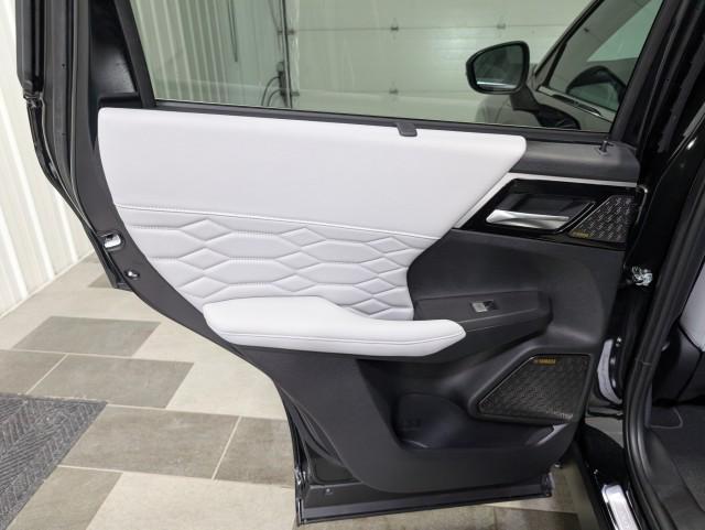 used 2025 Mitsubishi Outlander car, priced at $35,998