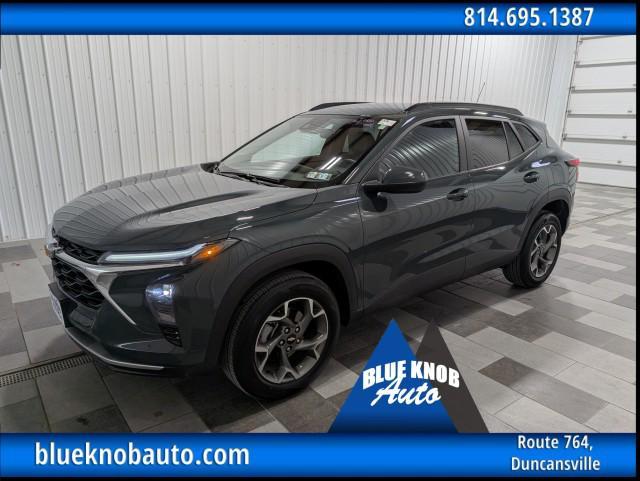 used 2025 Chevrolet Trax car, priced at $22,498