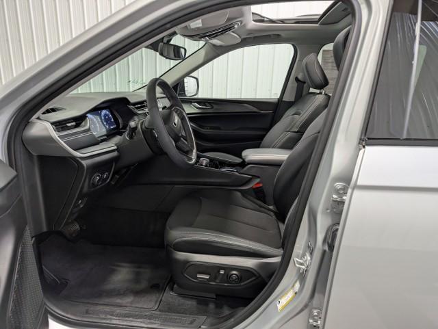 used 2023 Jeep Grand Cherokee car, priced at $29,998