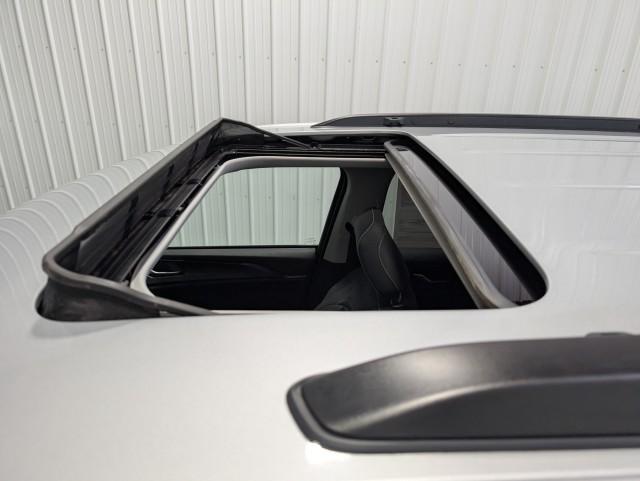 used 2023 Jeep Grand Cherokee car, priced at $29,998