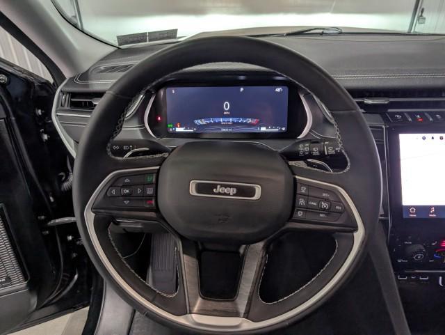 used 2023 Jeep Grand Cherokee car, priced at $32,998
