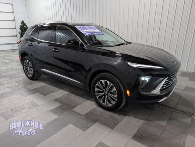 used 2025 Buick Envision car, priced at $28,498