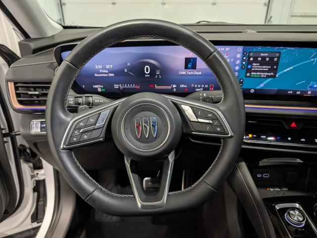 used 2025 Buick Envision car, priced at $30,498