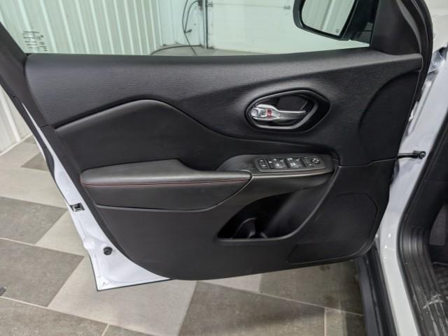 used 2022 Jeep Cherokee car, priced at $26,498