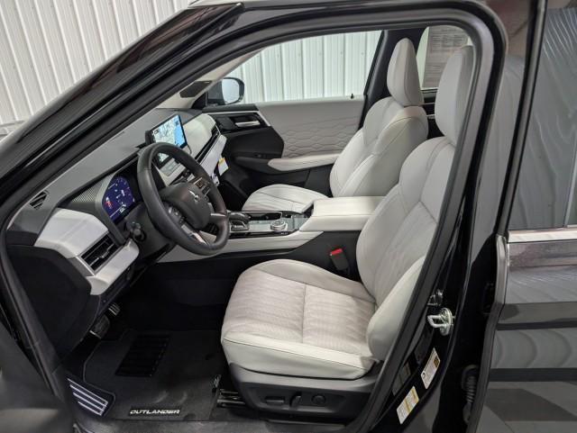 used 2025 Mitsubishi Outlander car, priced at $35,498
