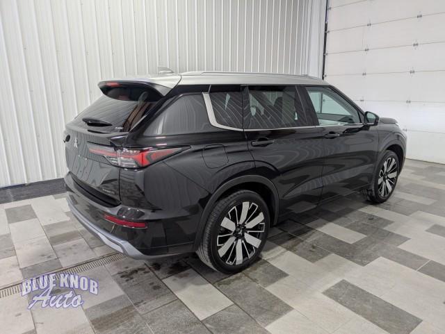 used 2025 Mitsubishi Outlander car, priced at $35,498