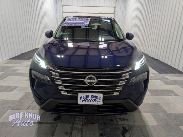 used 2025 Nissan Rogue car, priced at $23,998