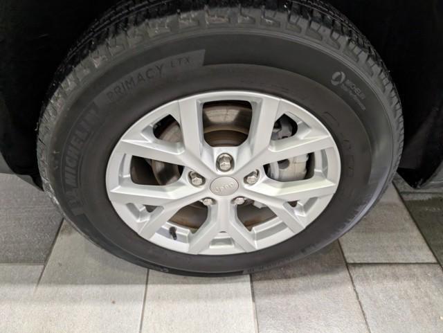 used 2023 Jeep Grand Cherokee car, priced at $31,998