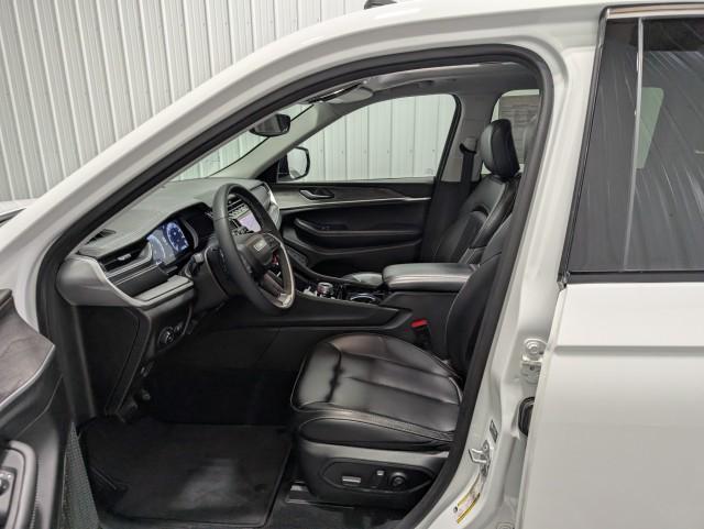 used 2023 Jeep Grand Cherokee car, priced at $31,998