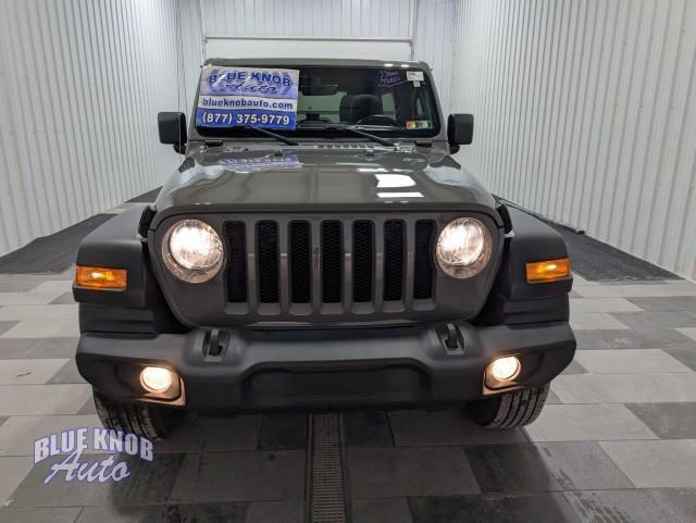 used 2022 Jeep Wrangler Unlimited car, priced at $32,498