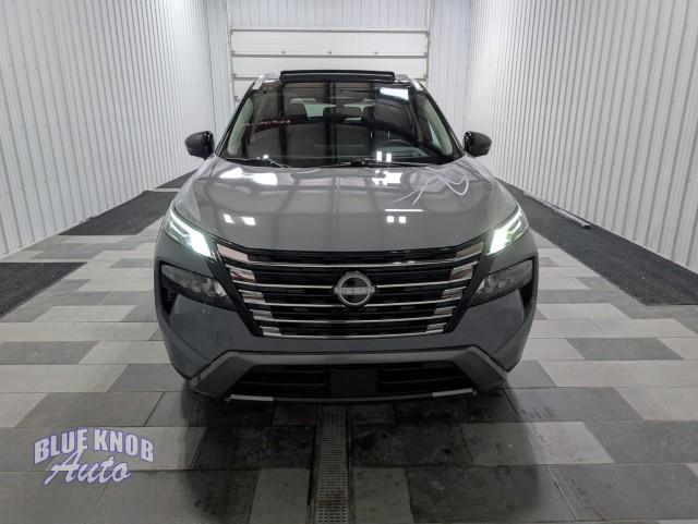 used 2025 Nissan Rogue car, priced at $31,498