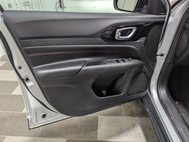 used 2024 Jeep Compass car, priced at $24,998