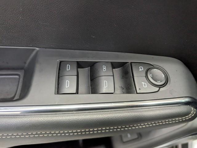 used 2025 GMC Acadia car, priced at $35,498