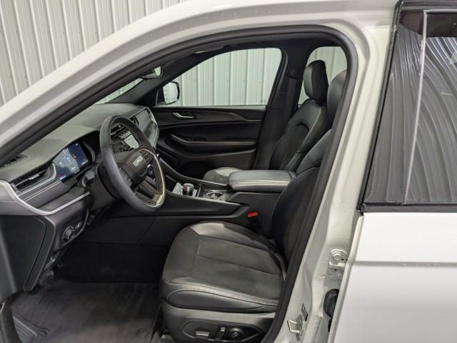 used 2023 Jeep Grand Cherokee car, priced at $33,998