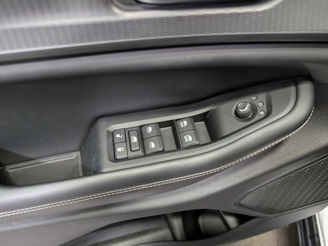 used 2023 Jeep Grand Cherokee car, priced at $33,998