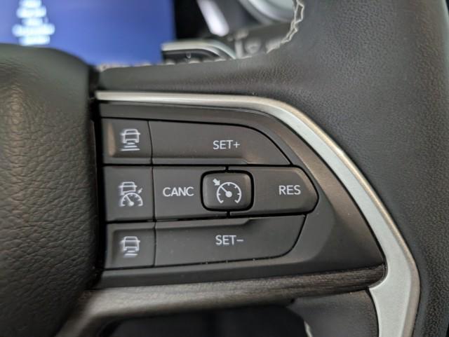 used 2023 Jeep Grand Cherokee car, priced at $32,998