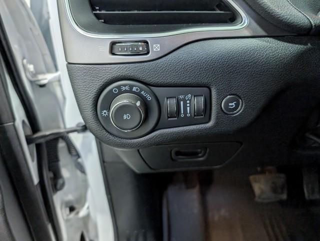 used 2022 Jeep Cherokee car, priced at $25,998