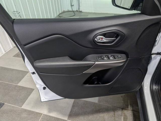 used 2022 Jeep Cherokee car, priced at $25,998