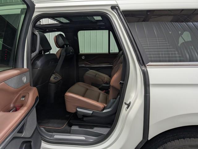used 2025 Lincoln Navigator car, priced at $87,998