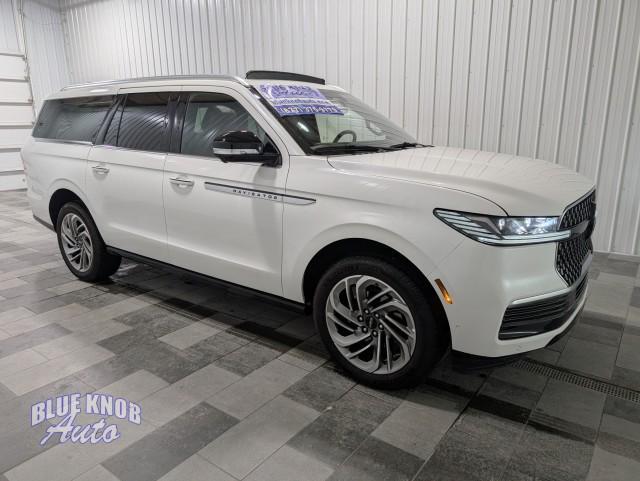 used 2025 Lincoln Navigator car, priced at $87,998