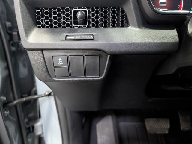 used 2025 Honda CR-V car, priced at $30,998