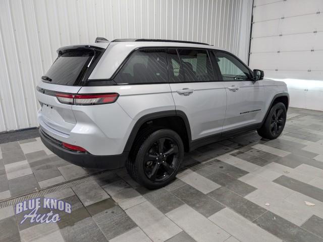 used 2022 Jeep Grand Cherokee car, priced at $31,498
