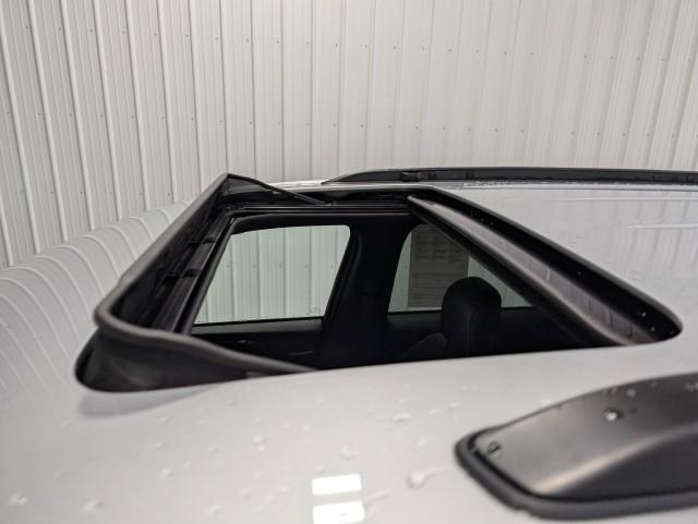 used 2022 Jeep Grand Cherokee car, priced at $31,498