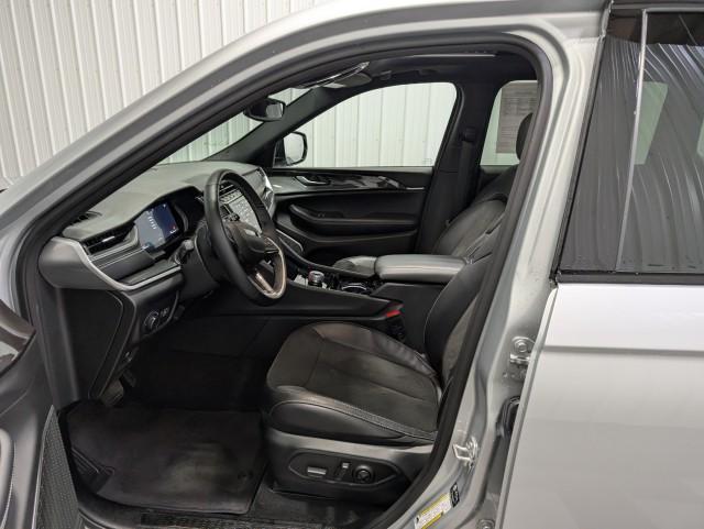 used 2022 Jeep Grand Cherokee car, priced at $31,498