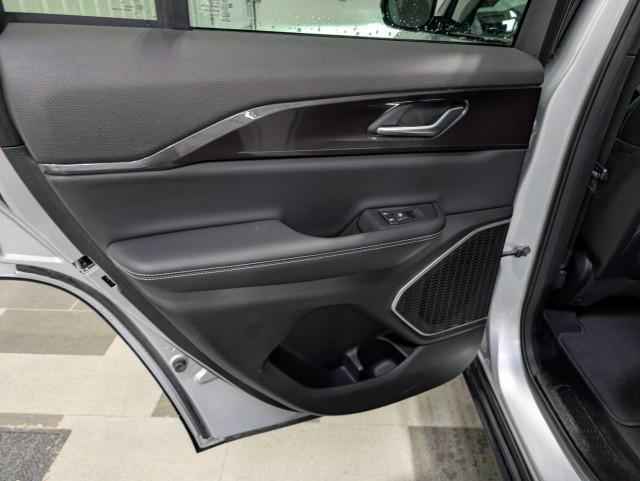 used 2022 Jeep Grand Cherokee car, priced at $31,498