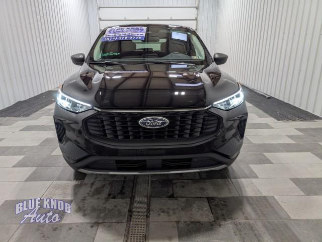 used 2025 Ford Escape car, priced at $23,498