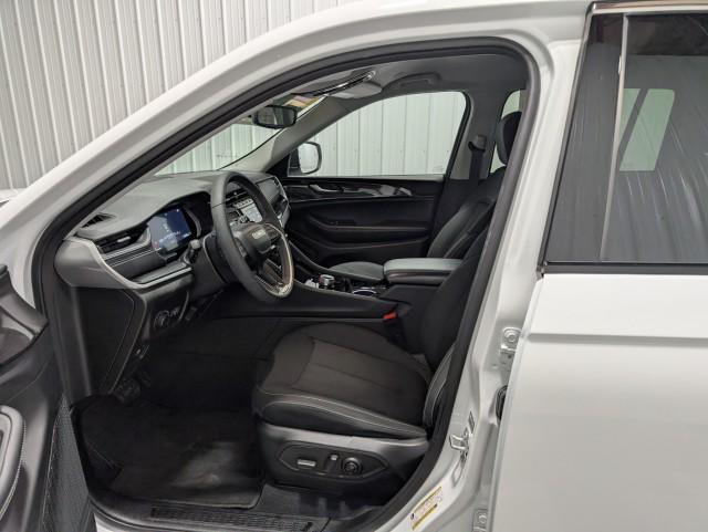 used 2023 Jeep Grand Cherokee car, priced at $30,498