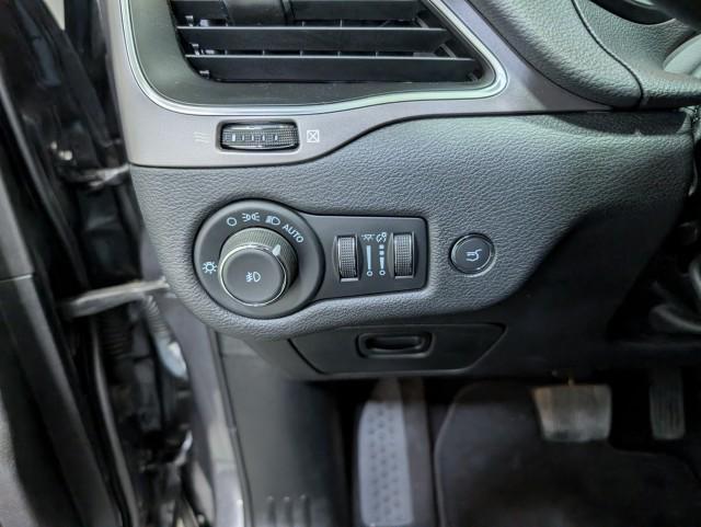 used 2022 Jeep Cherokee car, priced at $24,998