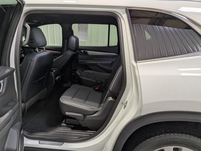 used 2025 Buick Enclave car, priced at $39,498