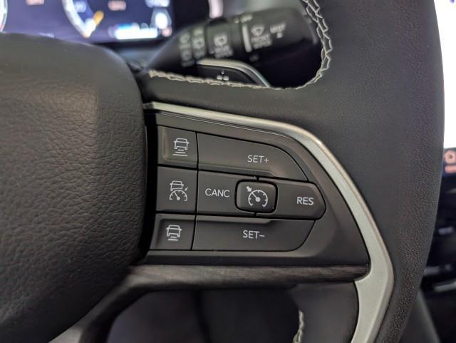 used 2023 Jeep Grand Cherokee car, priced at $33,498